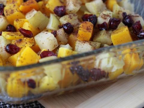 squash, apple, and cranberry casserole