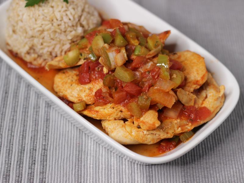 Chicken creole recipe with brown rice on the side