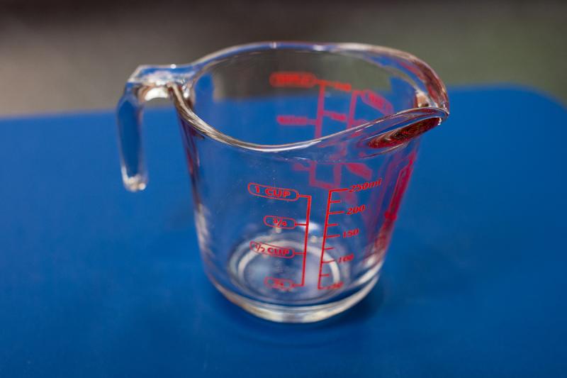 liquid measuring cup